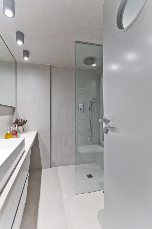 Bag- Boutique Apartment Grey - Hilton Area 아테네 외부 사진